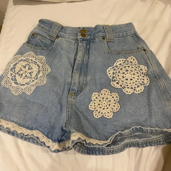 American Vintage Shorts Vintage 5s Denim Crochet Jean Shorts
